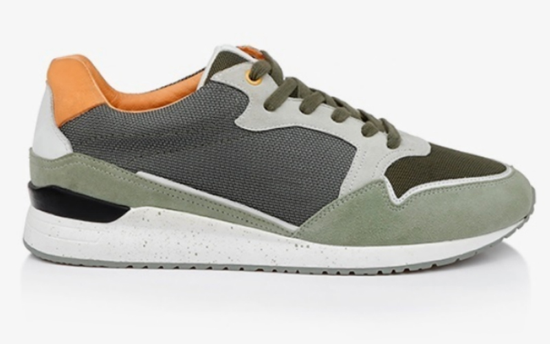 Liam Khaki NB Running