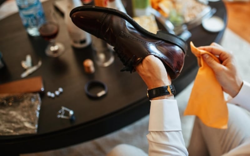 Clean Leather Shoe